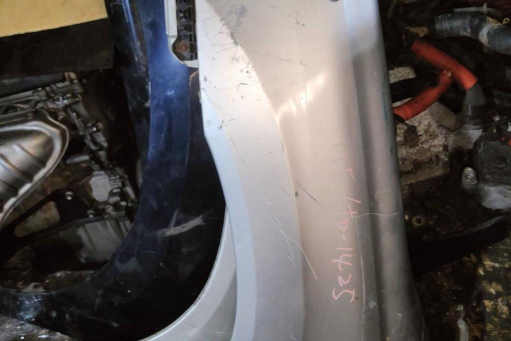 Body  Fenders  Lexus RX400