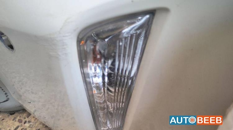 Lights Spotlight Toyota Prius