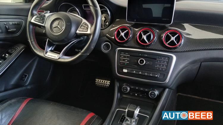 Mercedes Benz CLA45 AMG 2015