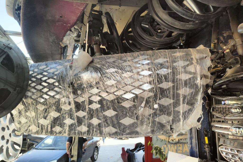 Body  Grilles Hyundai Azera