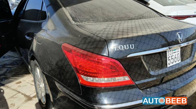 Hyundai  2011