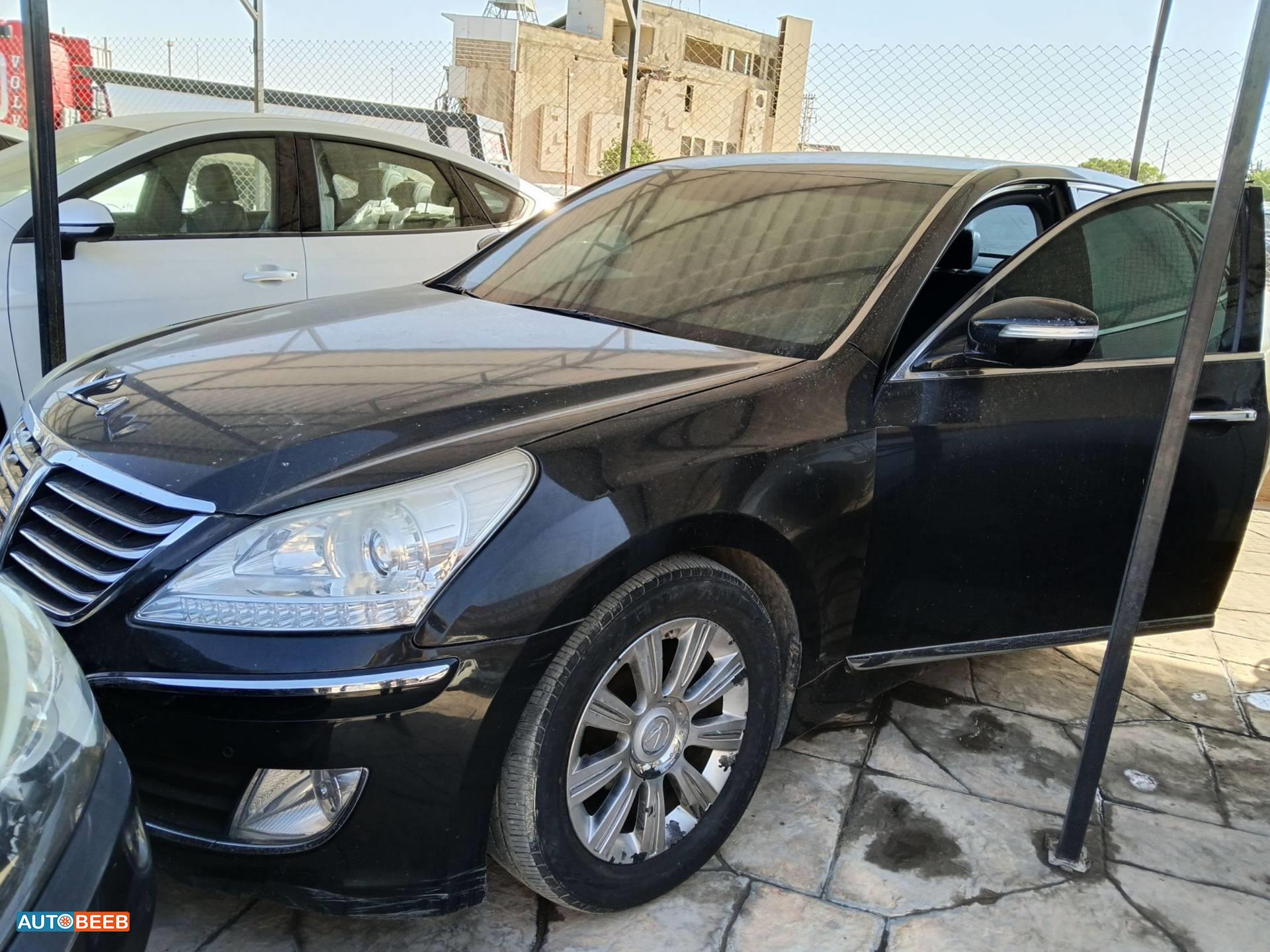 Hyundai  2011