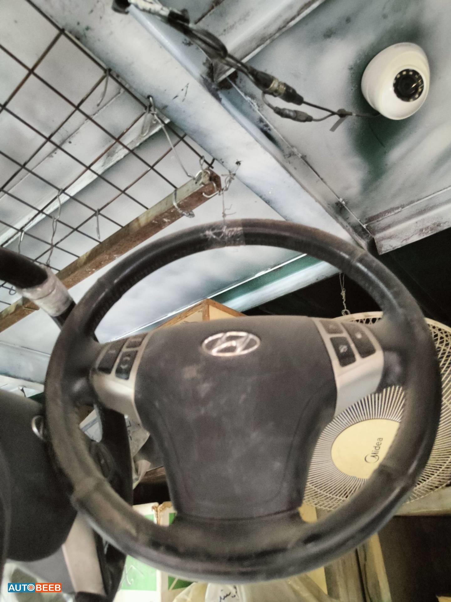 Cabin  Steering Wheel Hyundai Avante
