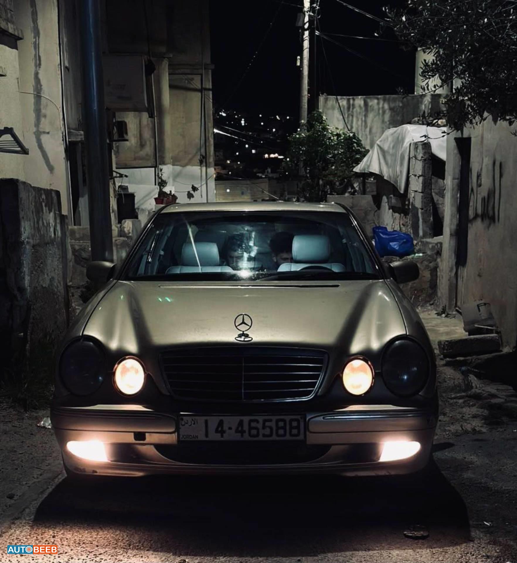 مرسيدس بنز E200 2001