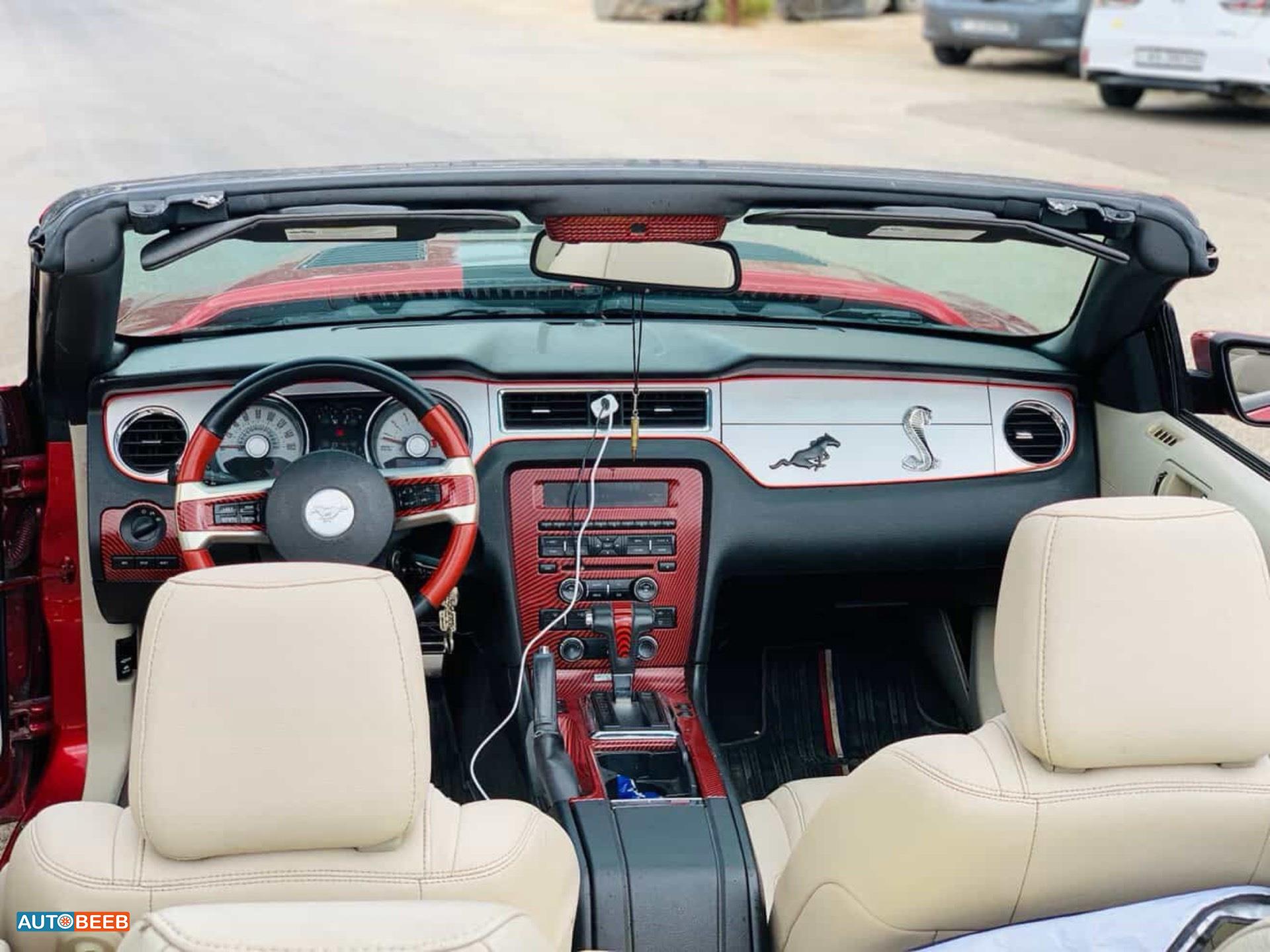 Ford Mustang 2011