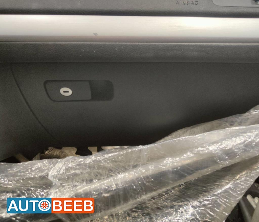 جيبه تابلوه فولكس فاجن جولف mk7 2013 2014 2015 2016