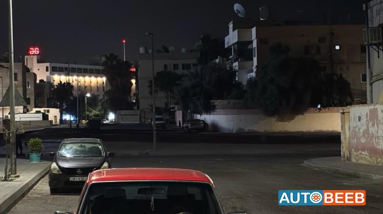 مرسيدس بنز E200 1982