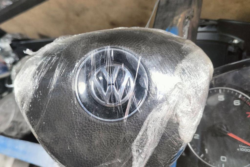 Cabin  Steering Wheel Volkswagen E-Golf