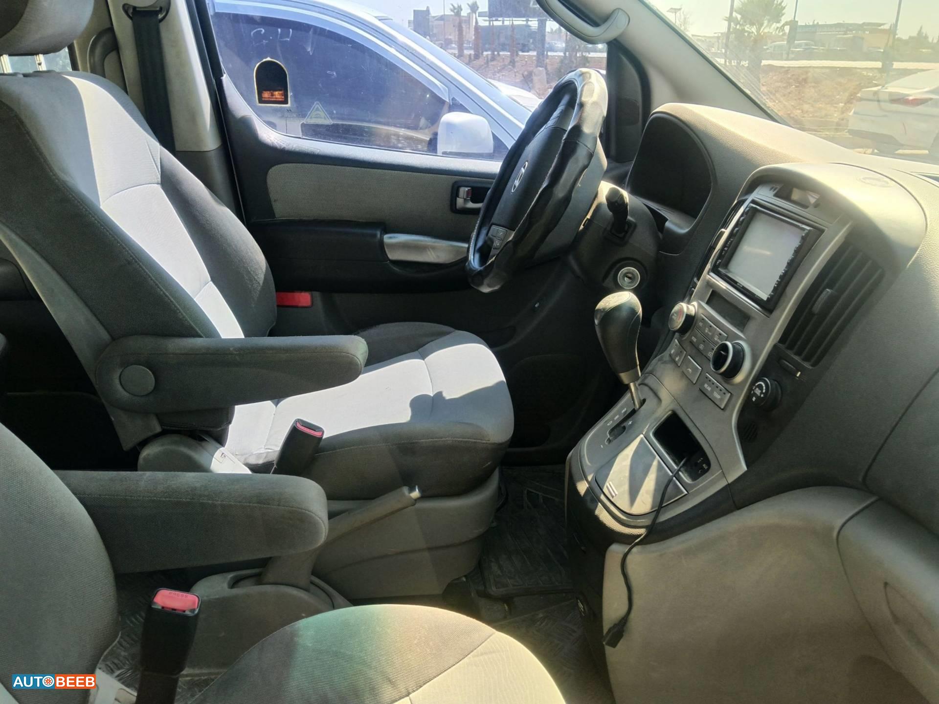 Minivan Hyundai 2008