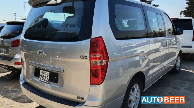 Minivan Hyundai 2008
