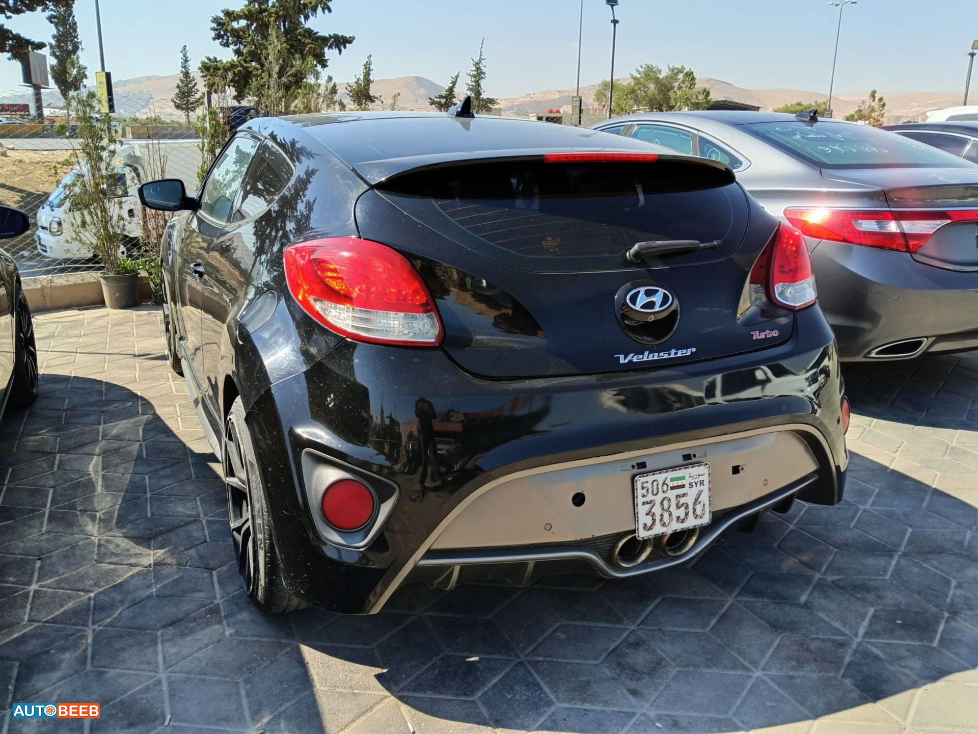 Hyundai Veloster 2013