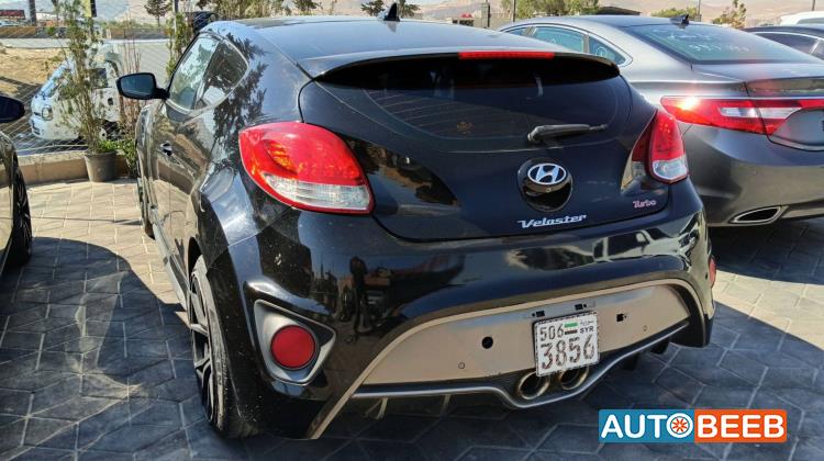 Hyundai Veloster 2013