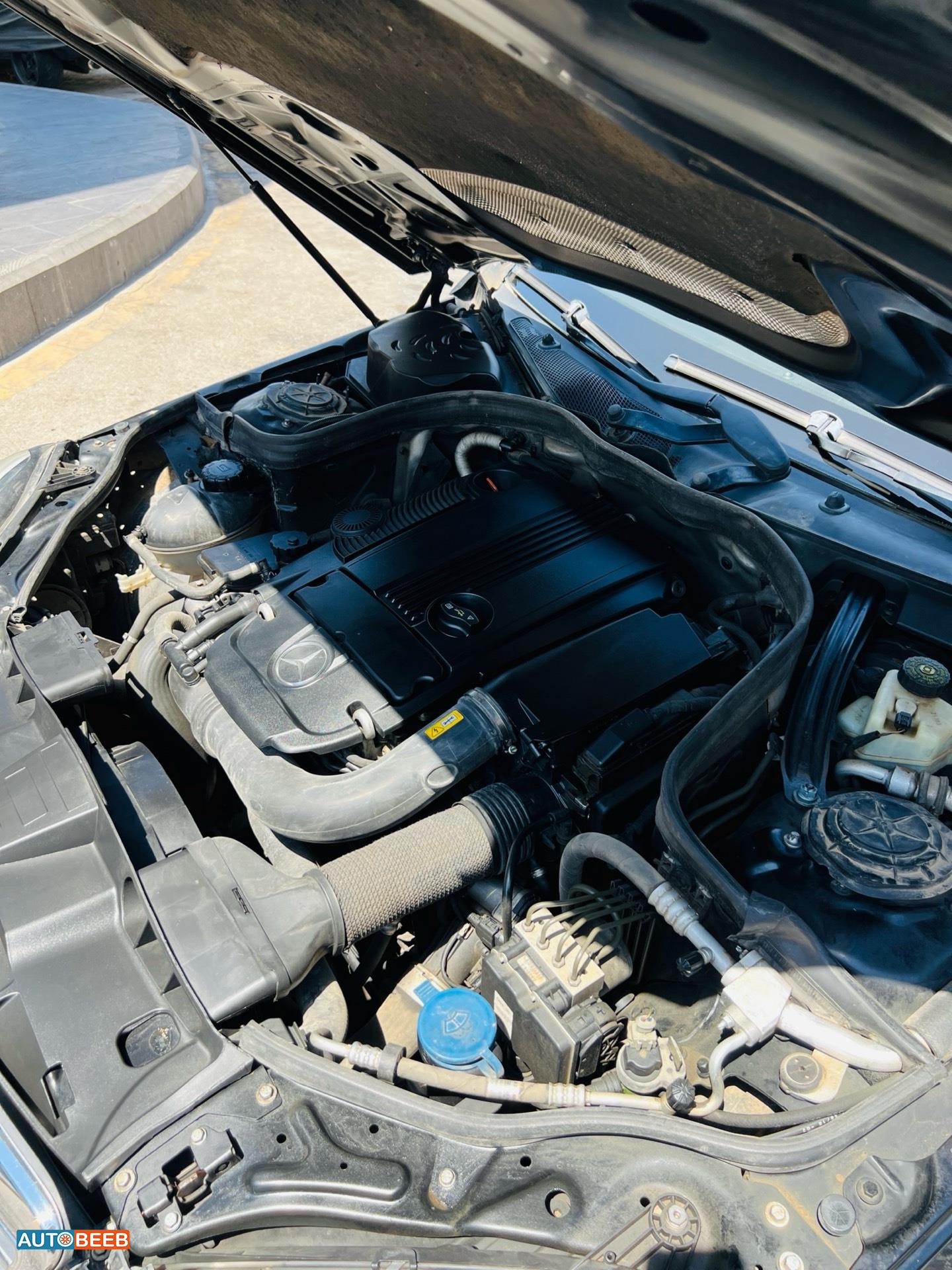 مرسيدس بنز E200 2011