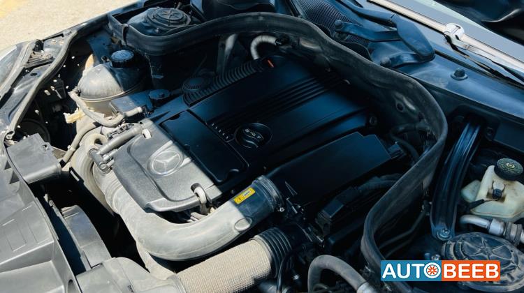 مرسيدس بنز E200 2011