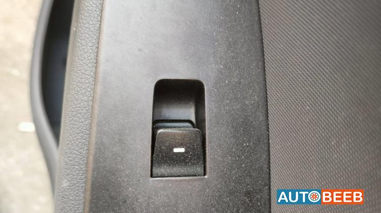 Cabin  Control buttons Hyundai Ioniq
