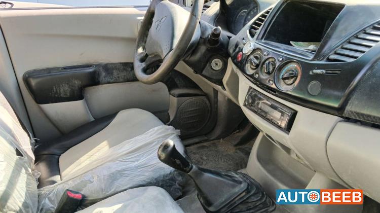 ميتسوبيشي L200 2014