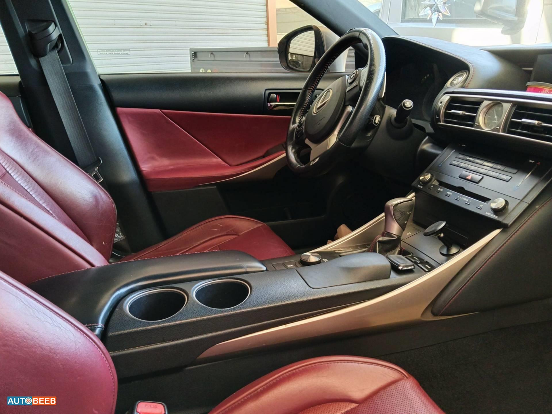 Lexus IS350 2015