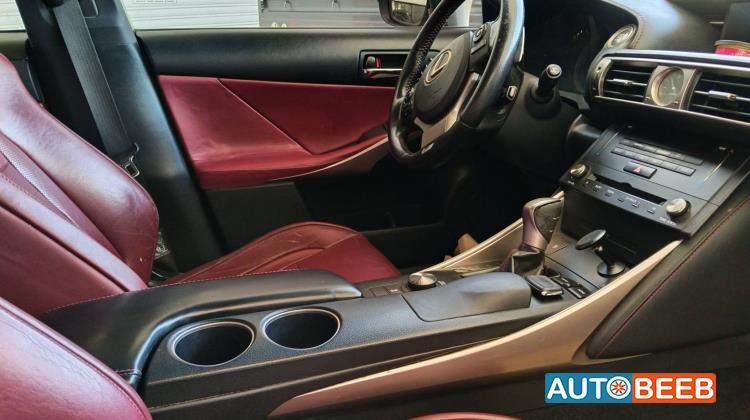 Lexus IS350 2015