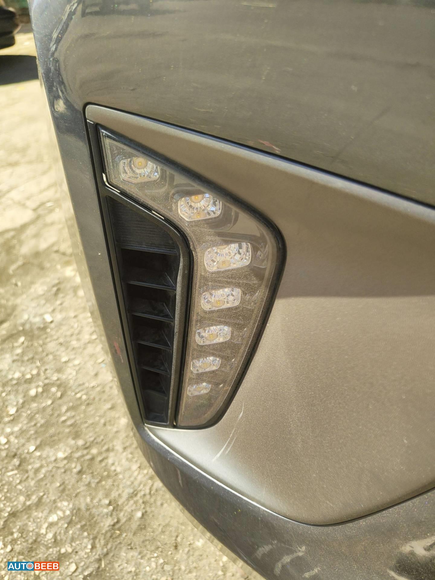 Lights Spotlight Hyundai Ioniq