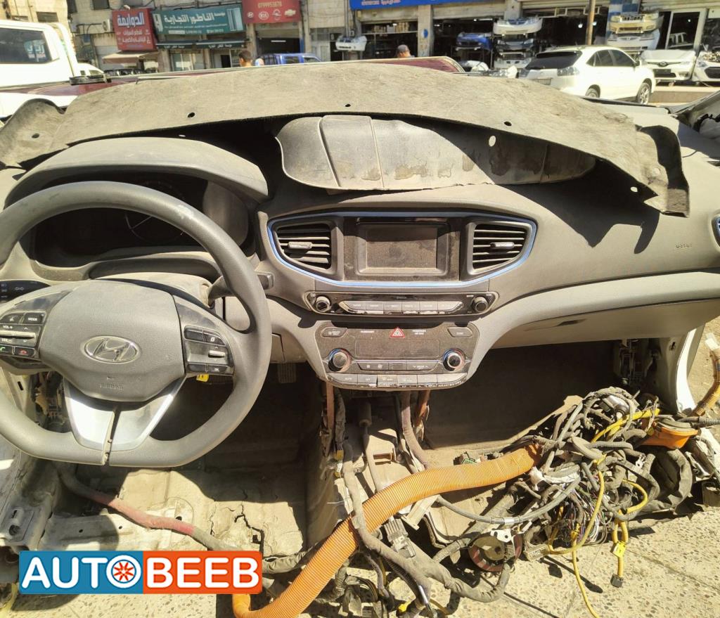 Cabin  Dashboard Hyundai Ioniq