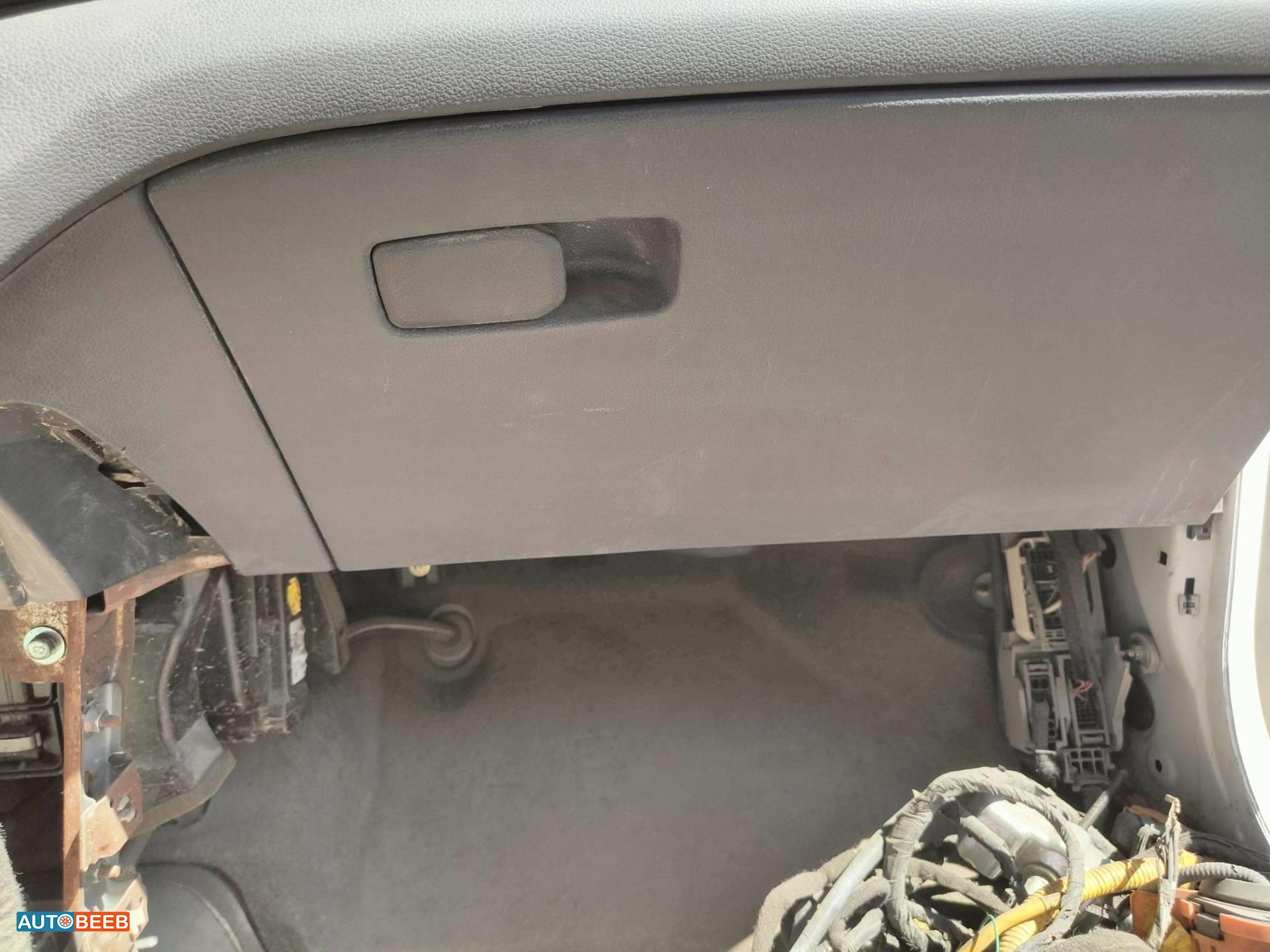 Cabin  Dashboard Hyundai Ioniq
