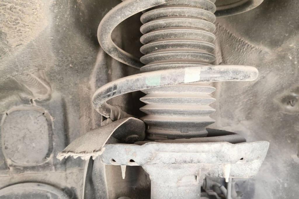  Shock Absorber Hyundai Sonata
