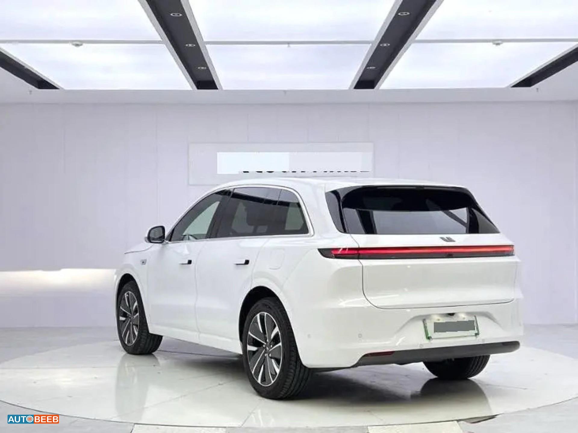 Li Auto L6 2026