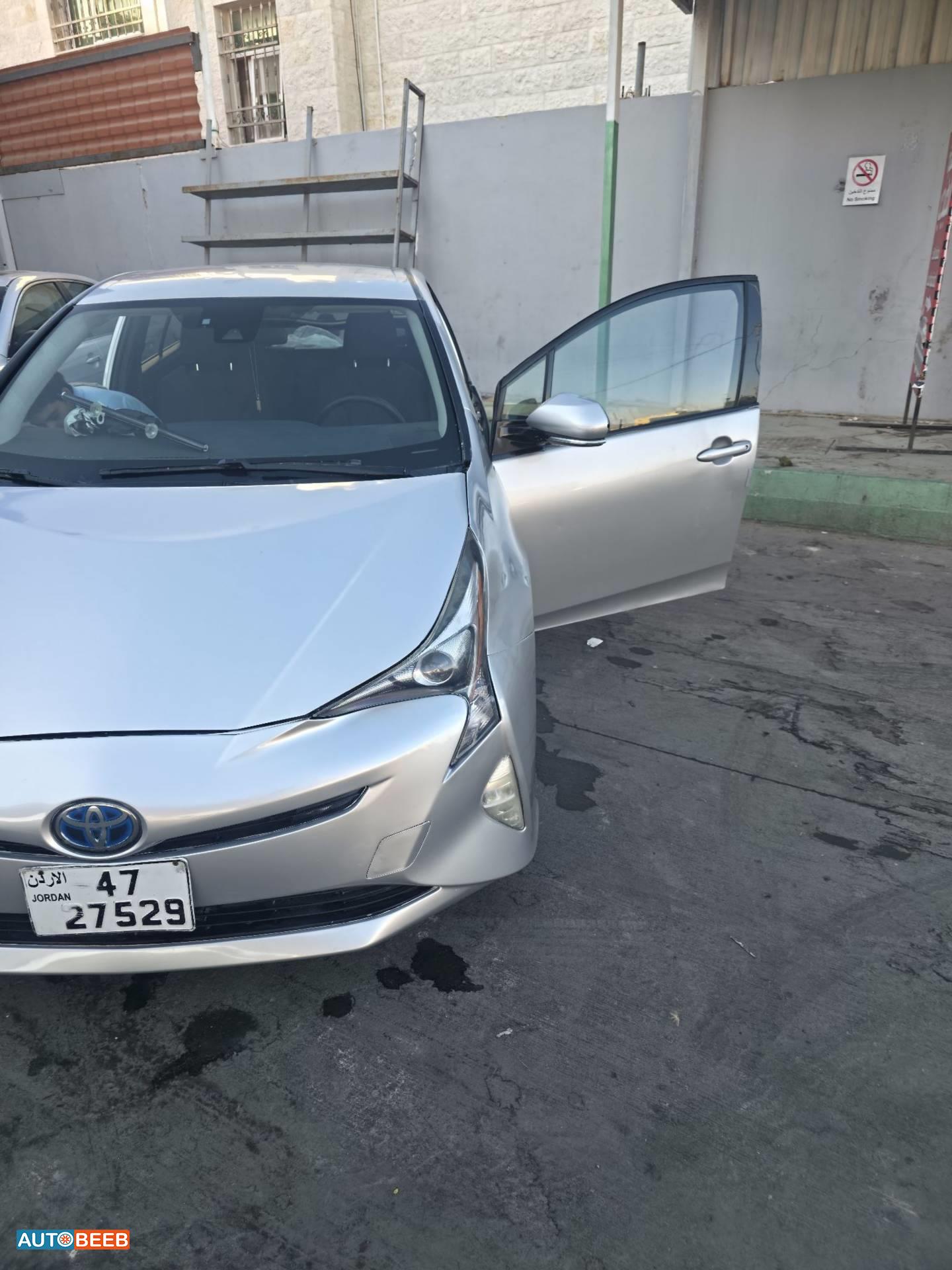 Toyota Prius 2018