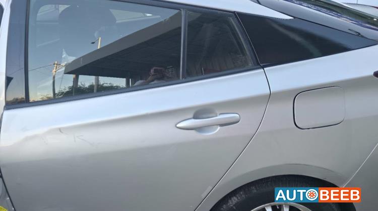 Toyota Prius 2018