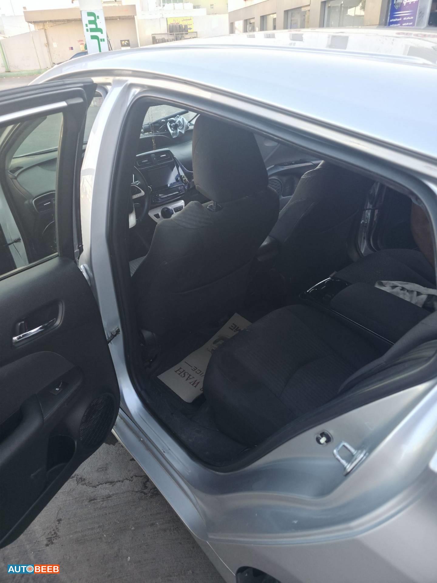 Toyota Prius 2018