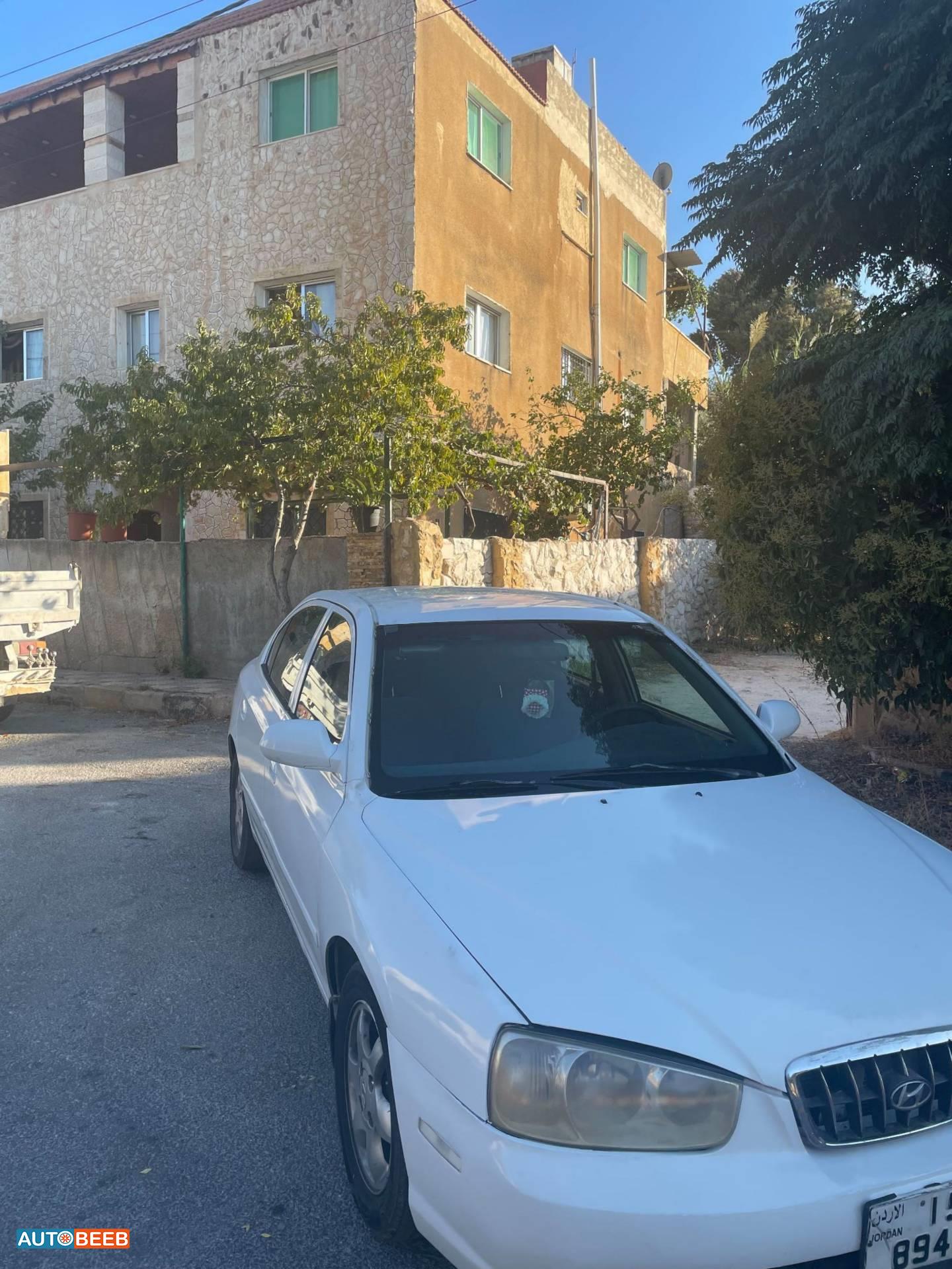 Hyundai  2001