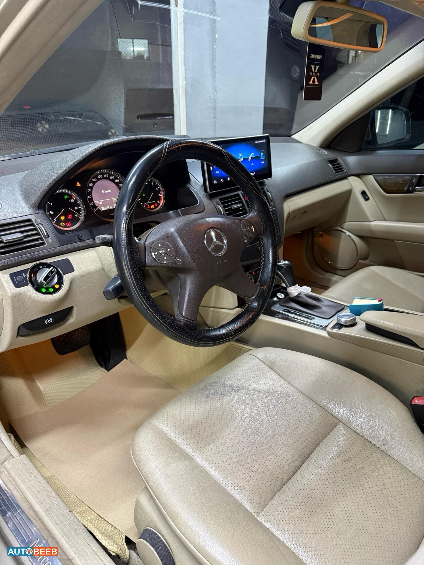 Mercedes Benz C200 2009