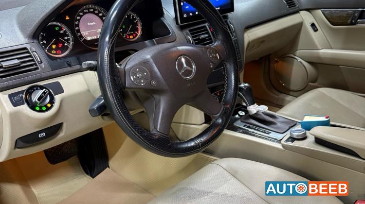 Mercedes Benz C200 2009