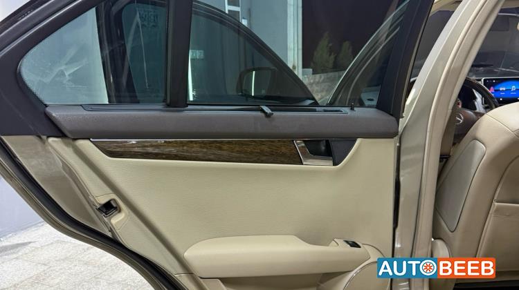 Mercedes Benz C200 2009