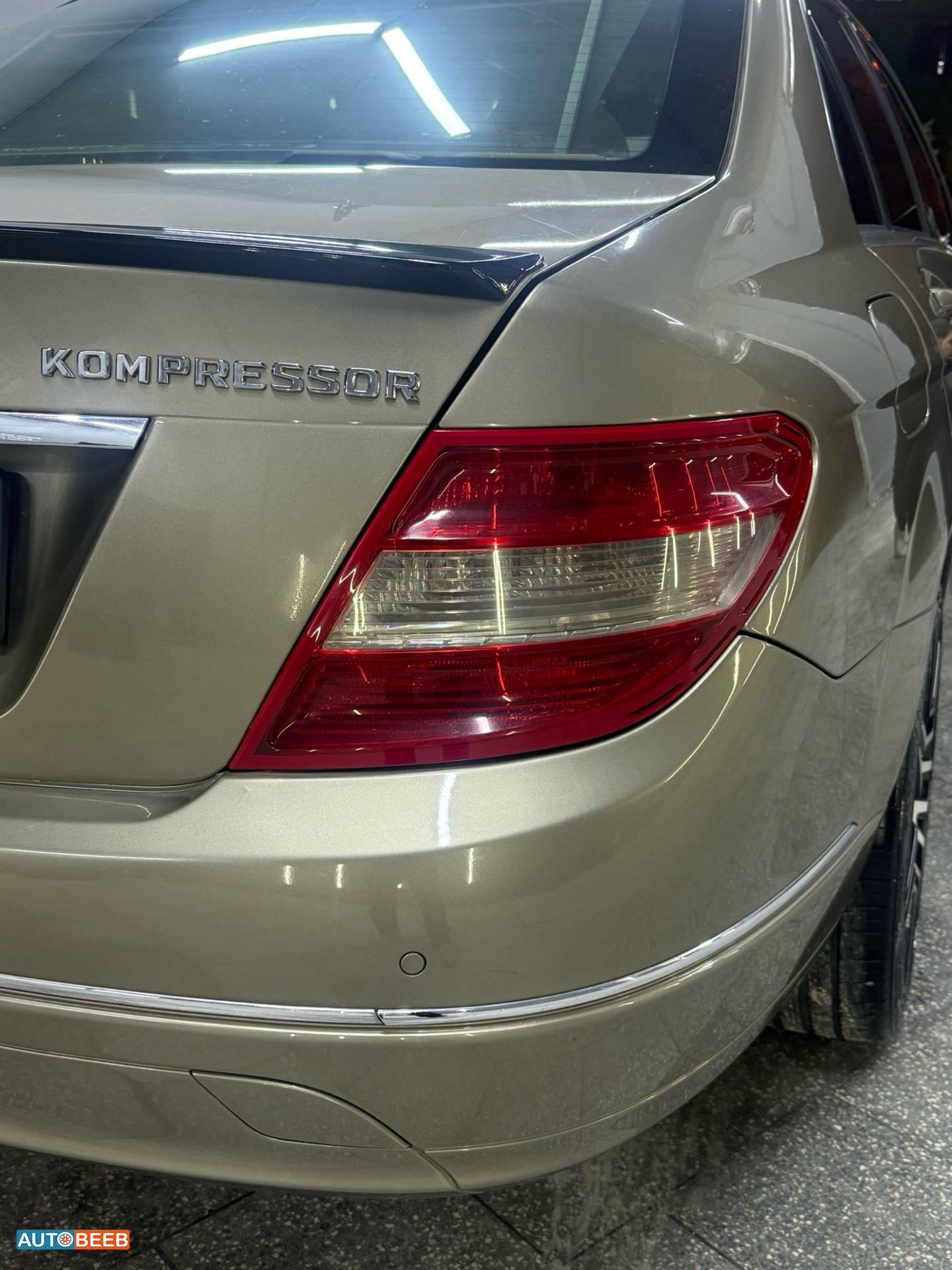 Mercedes Benz C200 2009