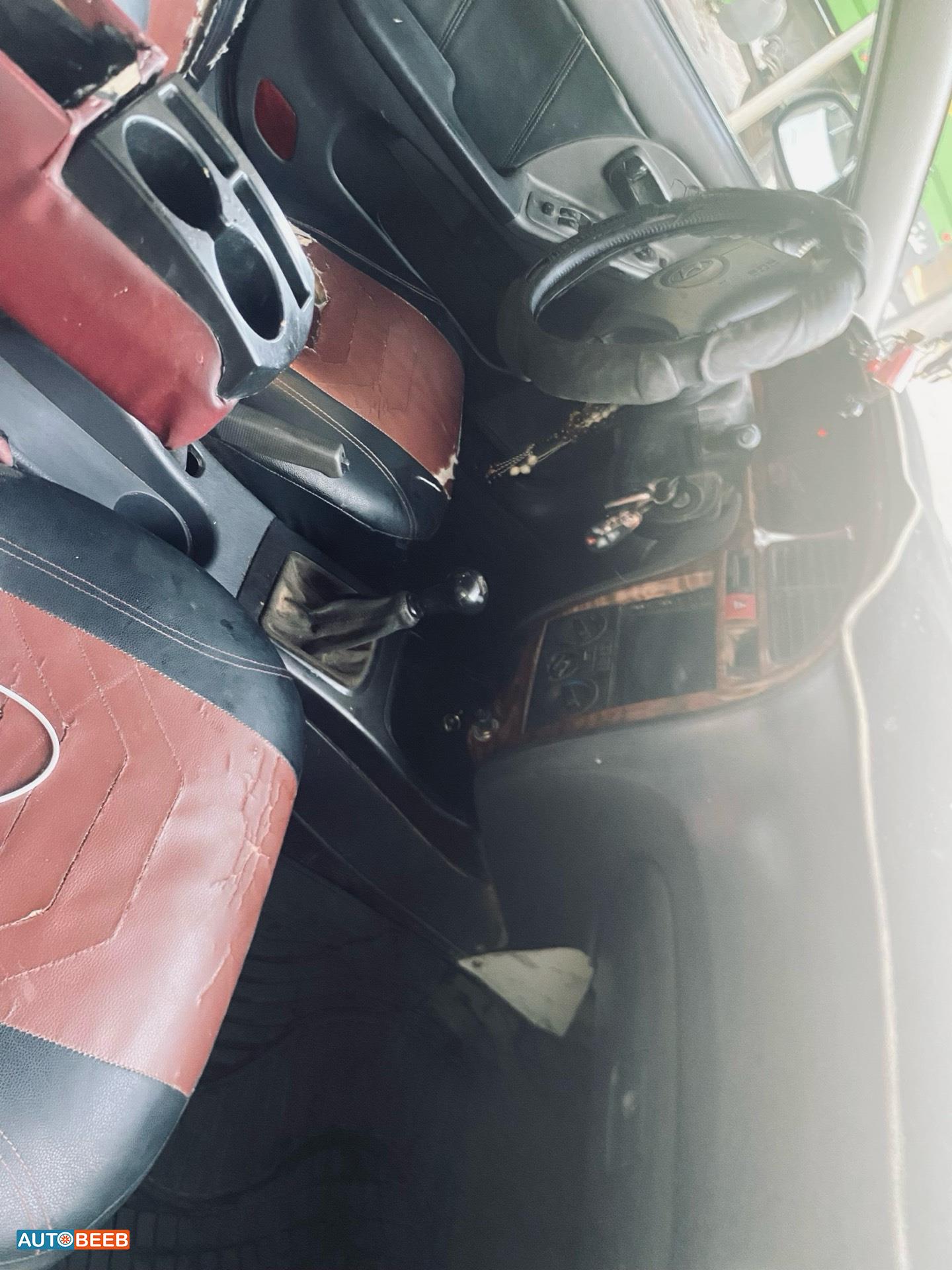 Hyundai Elantra 2004