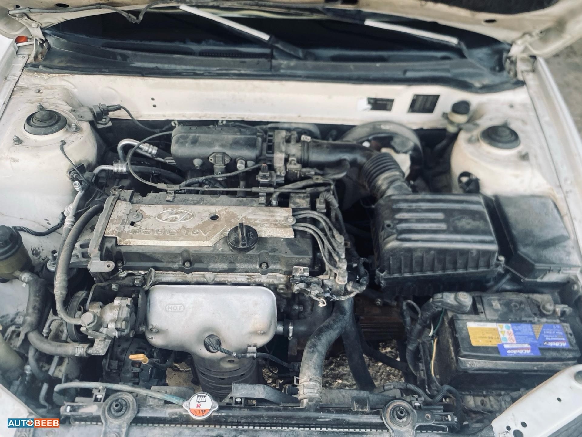 Hyundai Elantra 2004