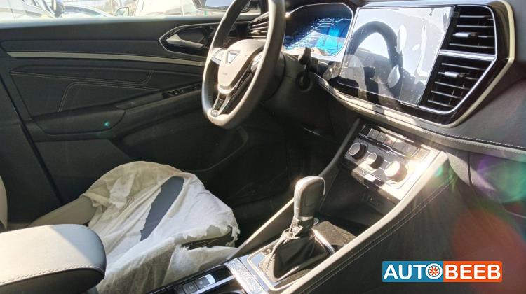 Volkswagen Jetta 2025
