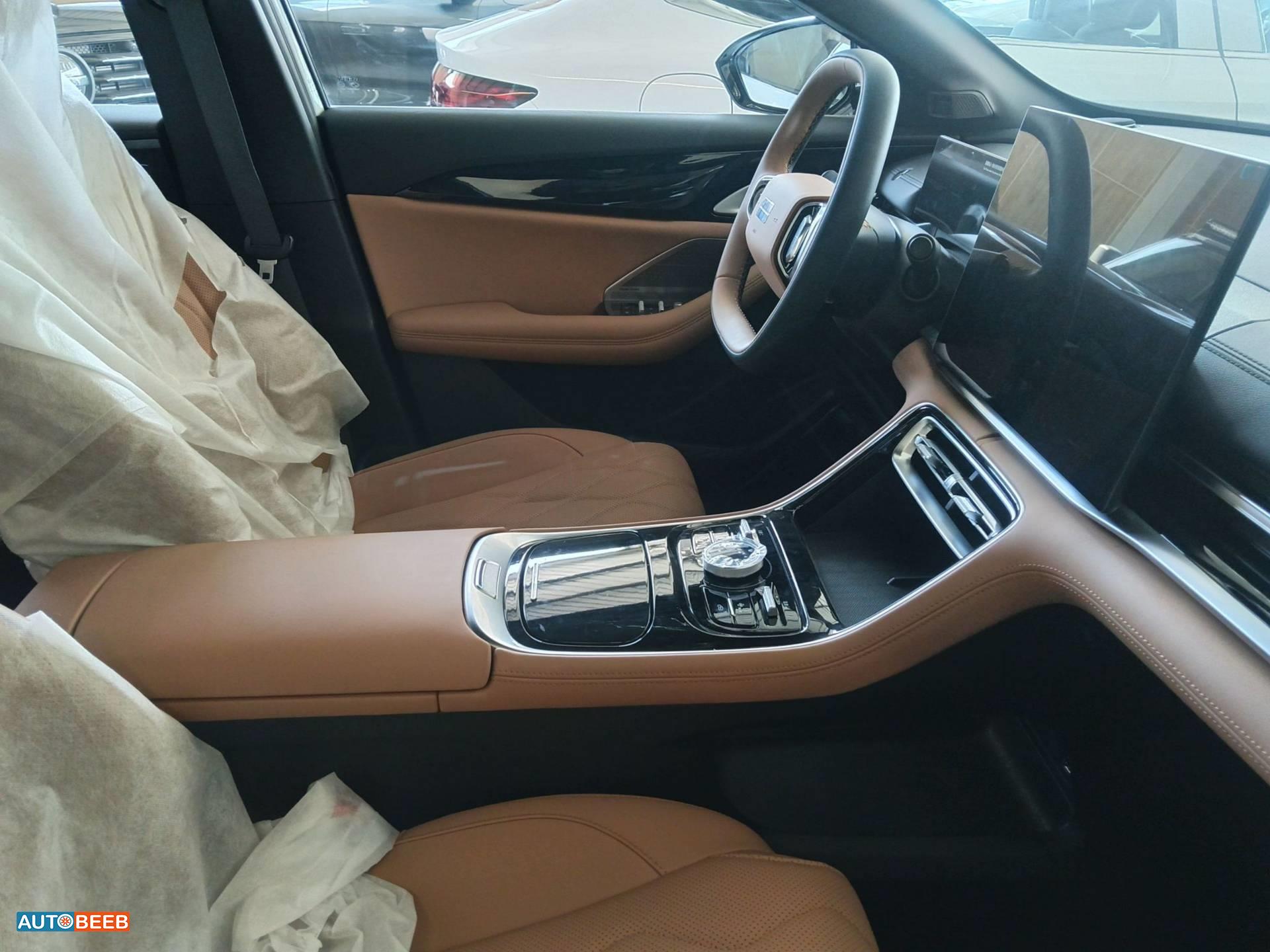 Geely  2025