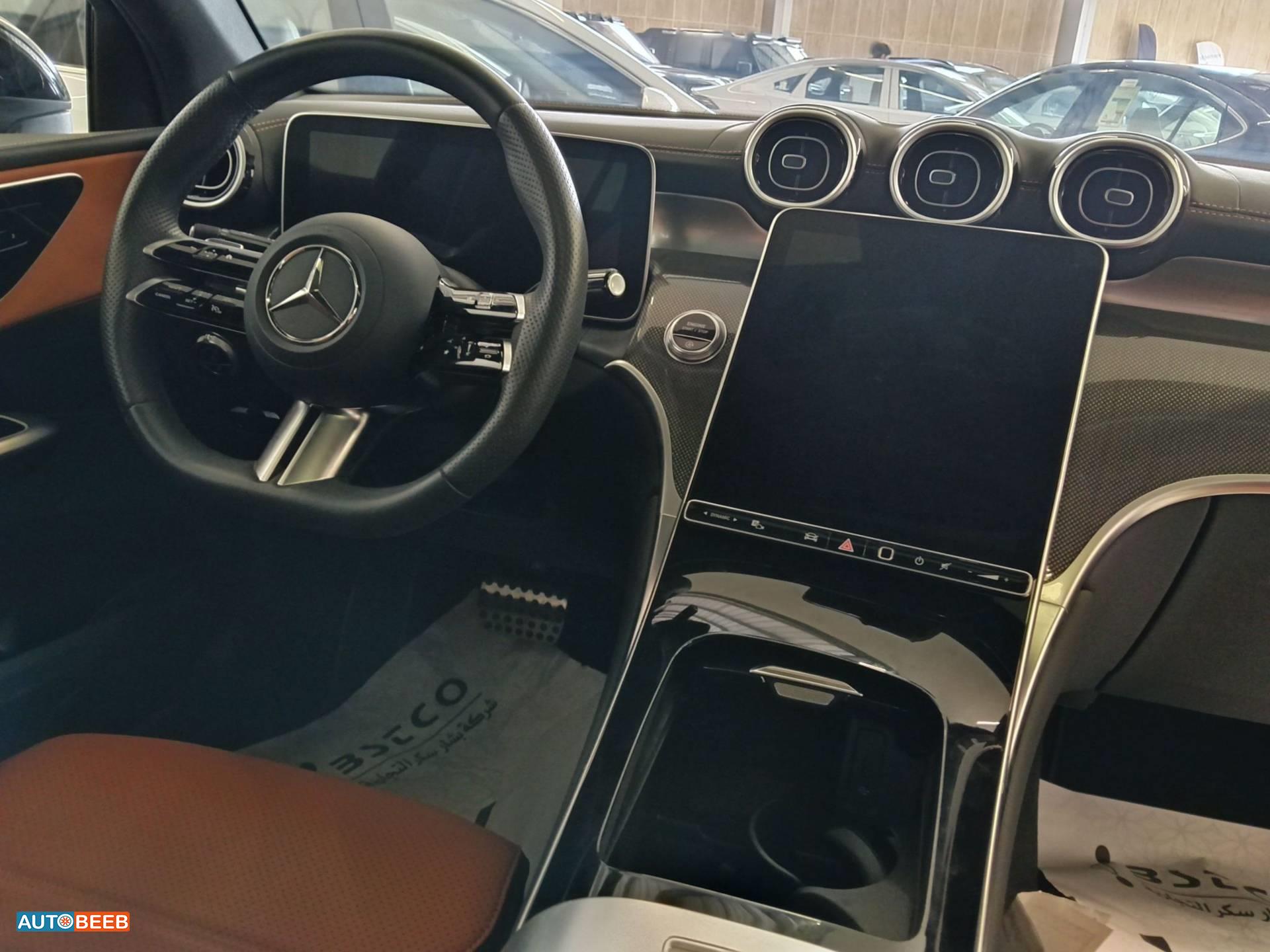 مرسيدس بنز GLC200 2024