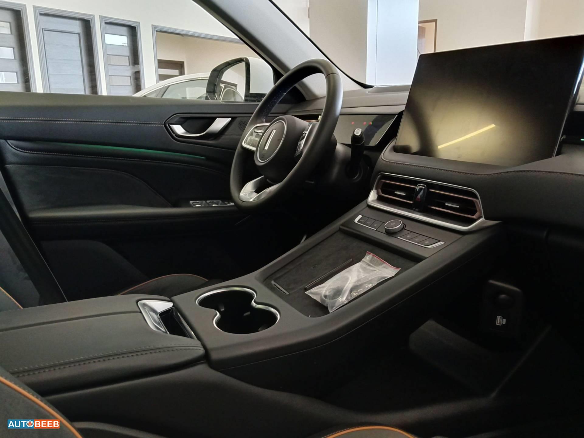 Li Auto L7 2025