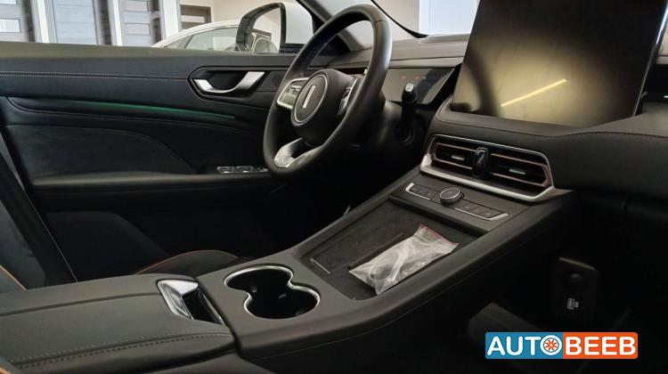 Li Auto L7 2025