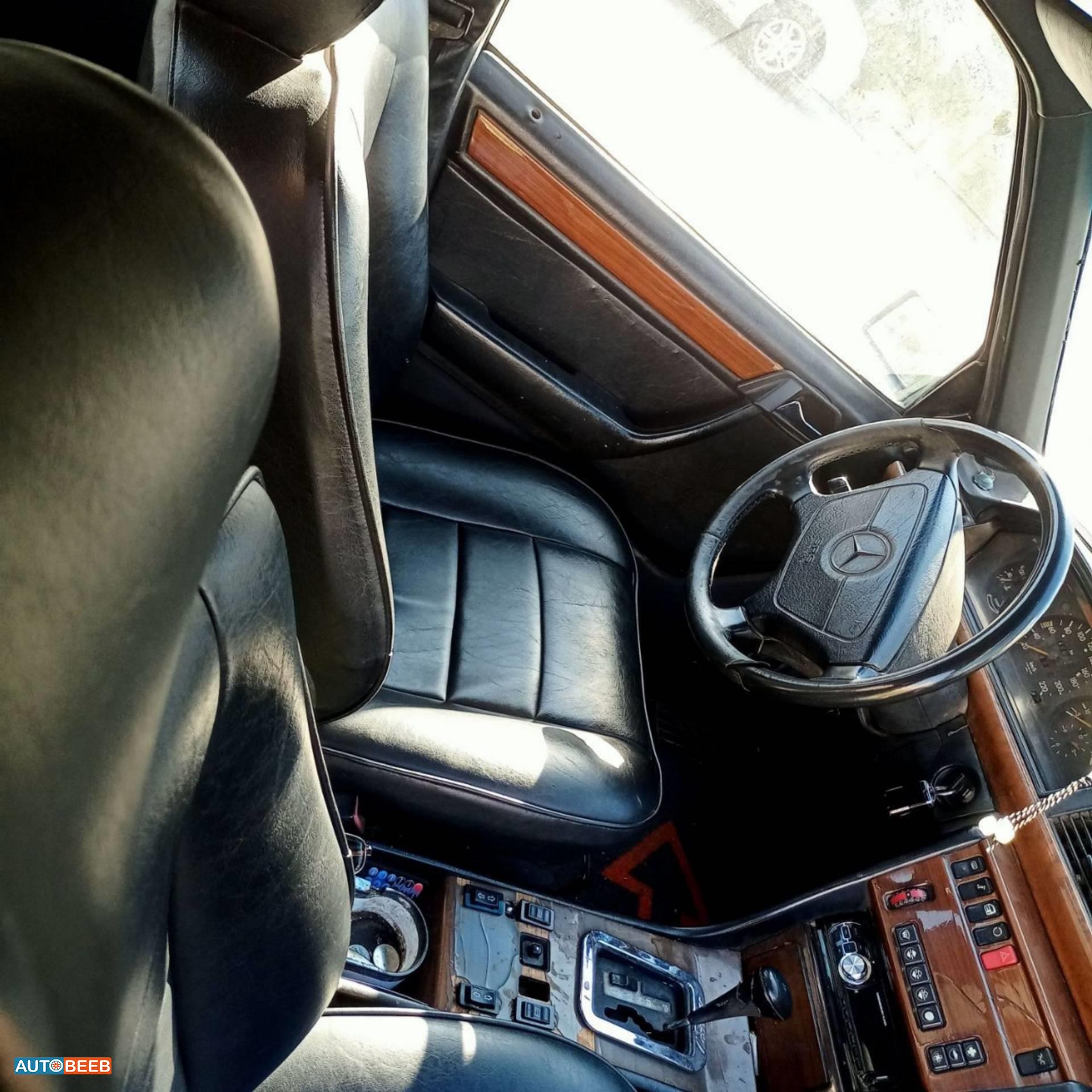Mercedes Benz E200 1987