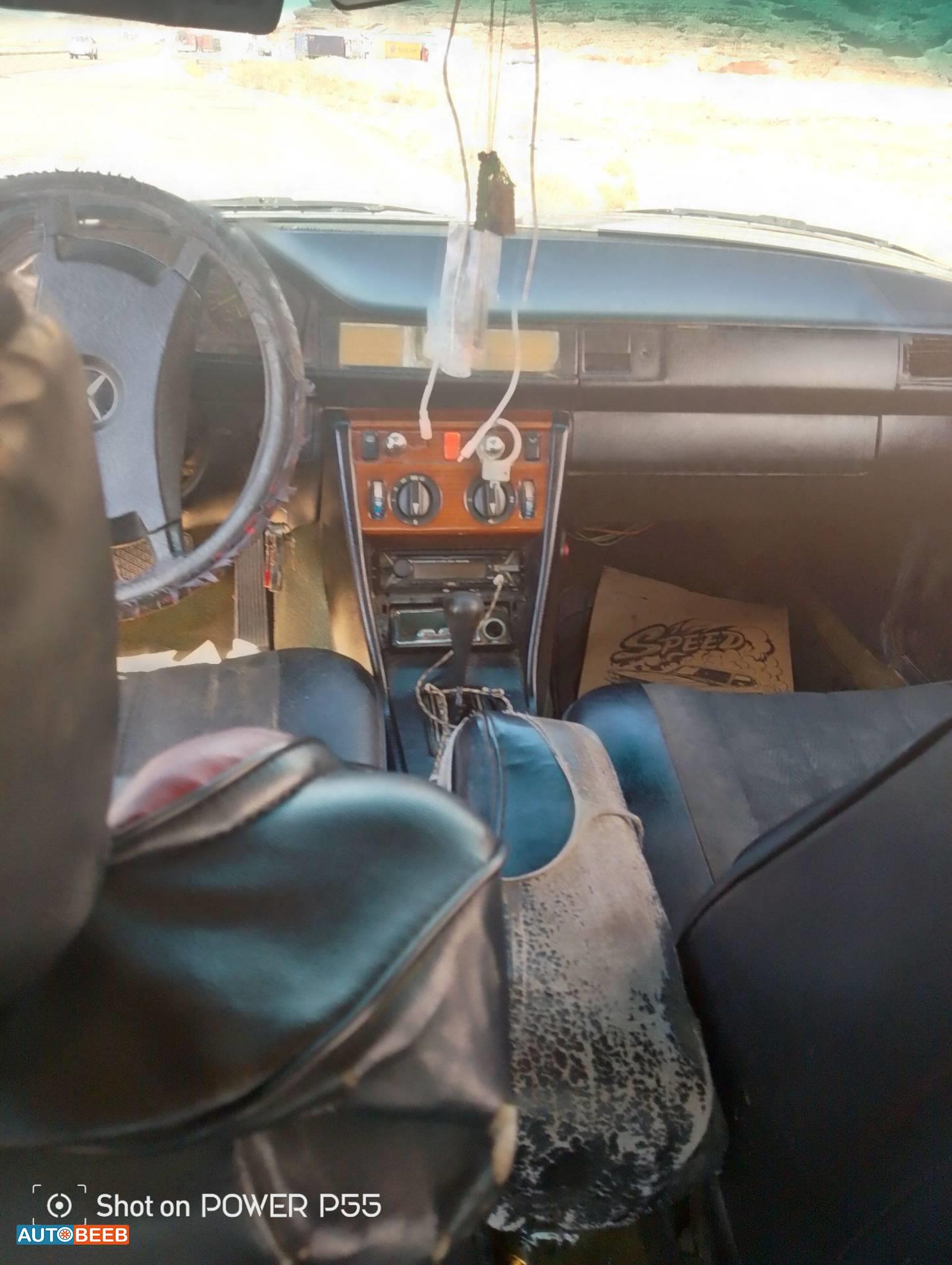 مرسيدس بنز C240 1979