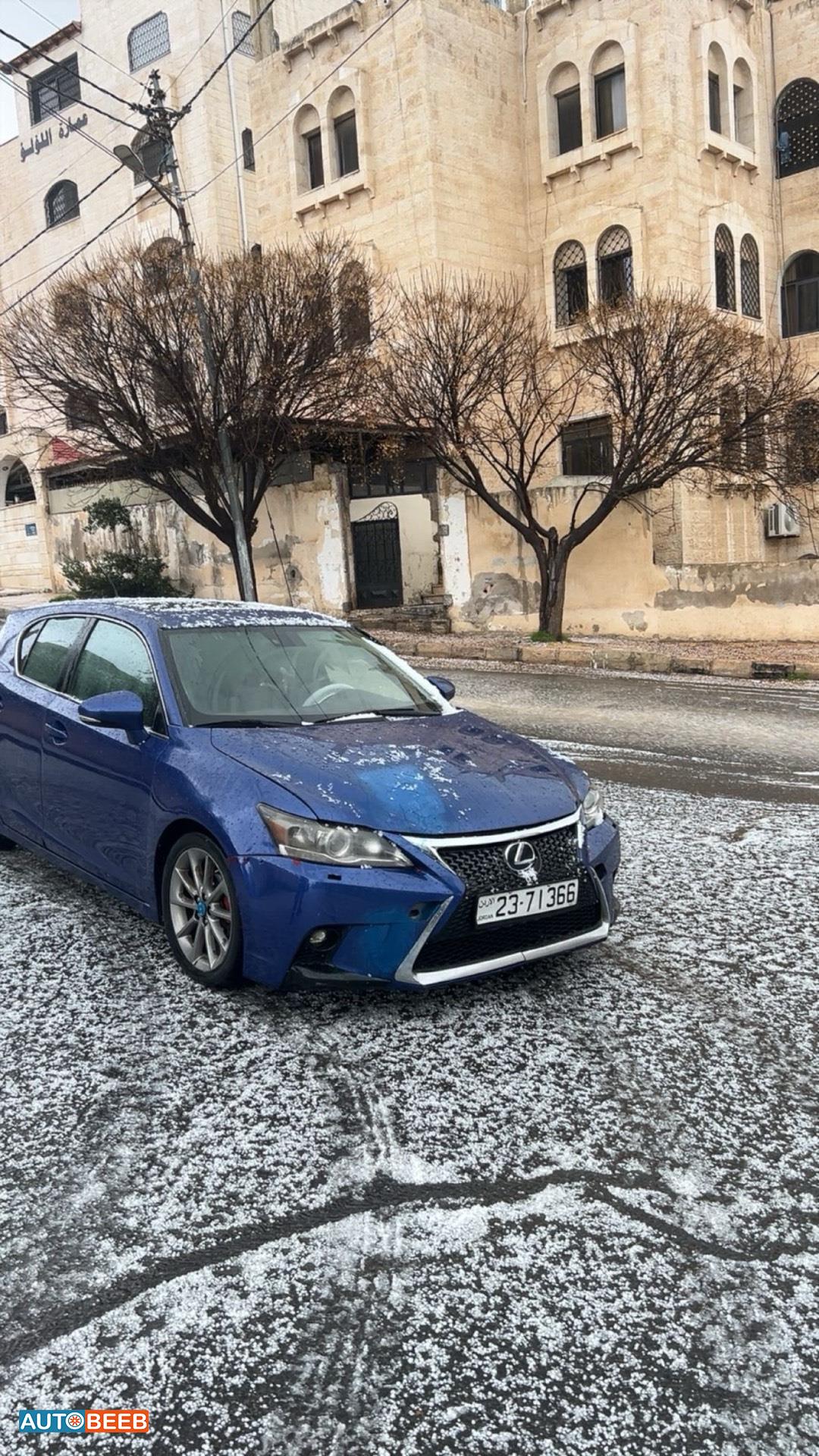 Lexus CT200 2012