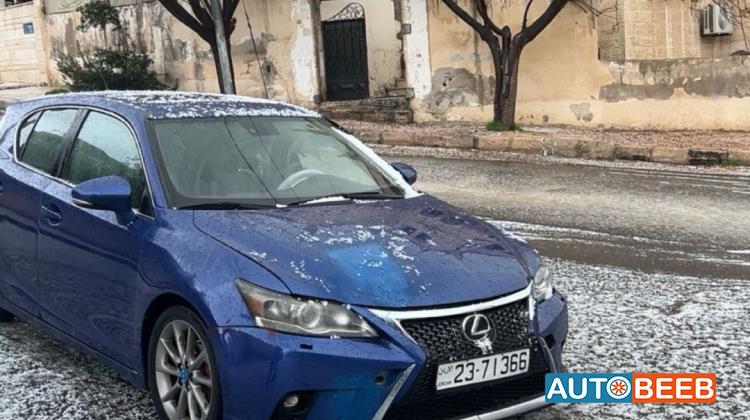 Lexus CT200 2012