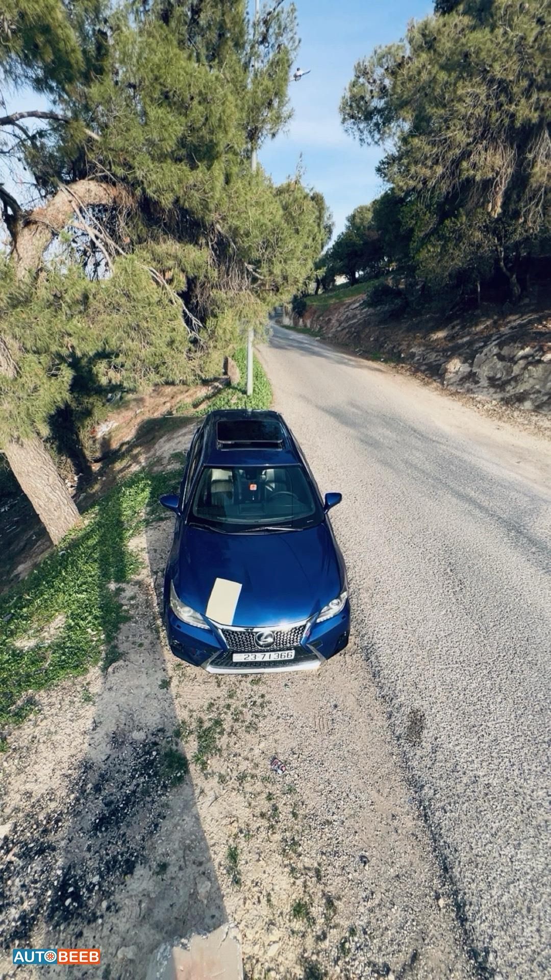 Lexus CT200 2012