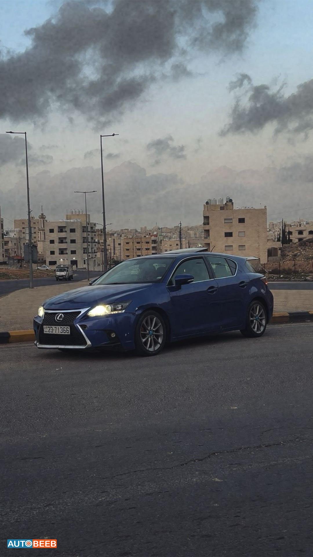 Lexus CT200 2012
