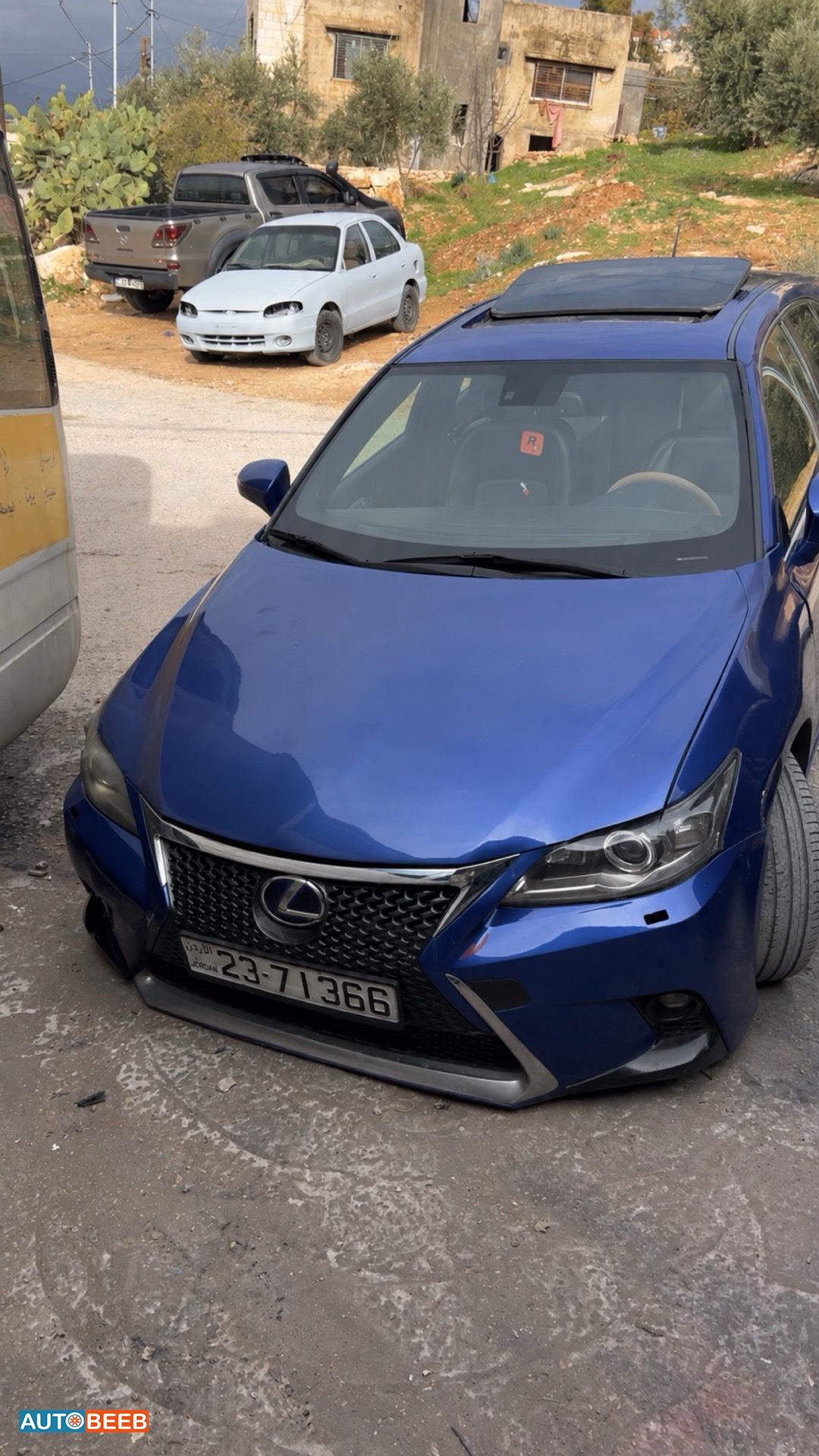 Lexus CT200 2012