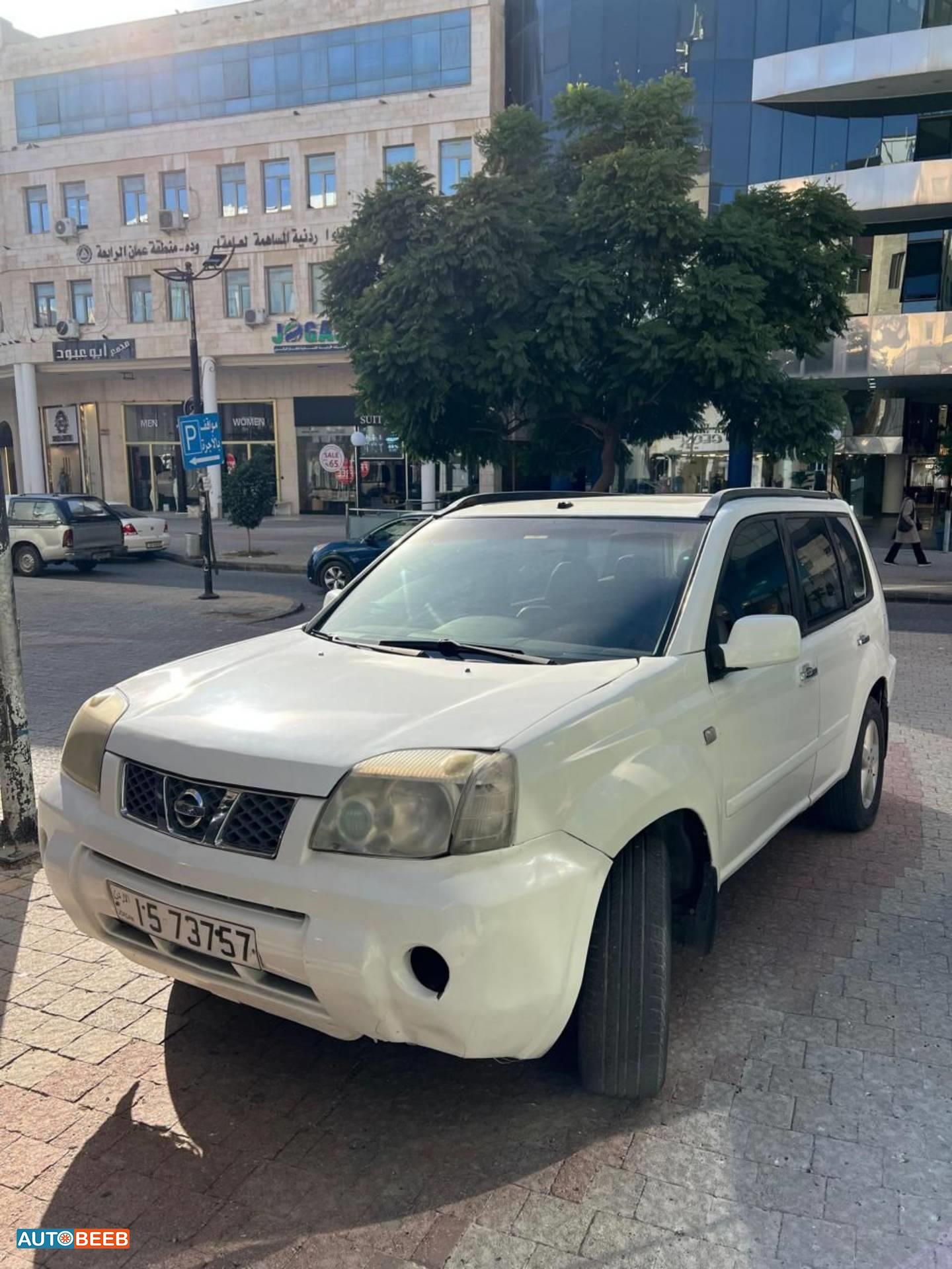 نيسان X-تيرا 2004